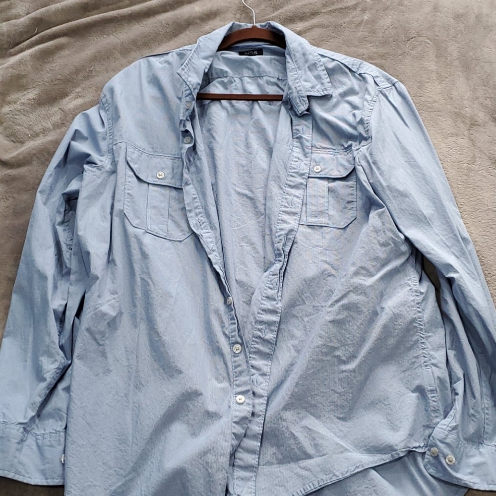 Blue Apt 9 dress shirt